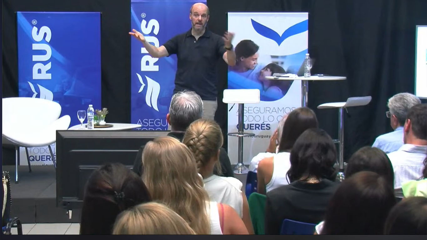 alejandro-melamed-abrio-el-2-ciclo-de-conferencias-magistrales-de-la-u-rus